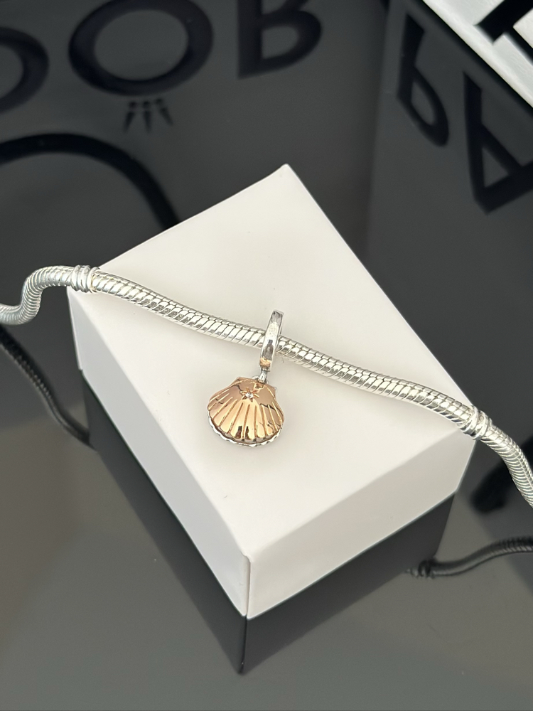 Rose Gold Deniz Kabuğu & Tatlı Su Kültür İncisi Sallantılı Charm