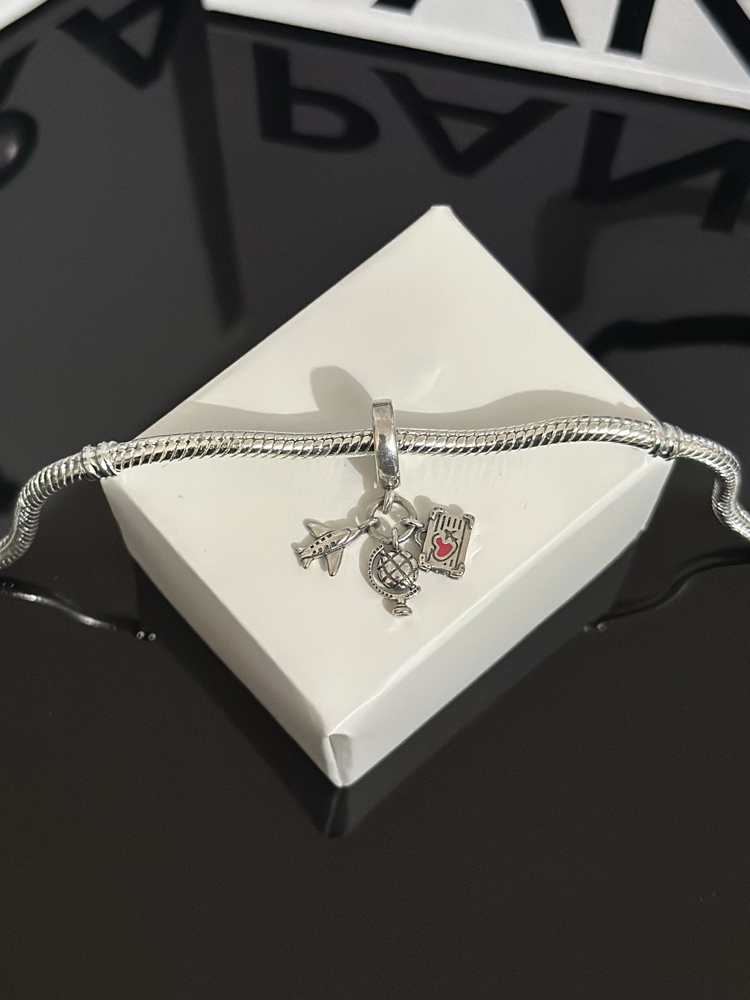Uçak, Dünya Küresi ve Bavul Sallantılı Charm