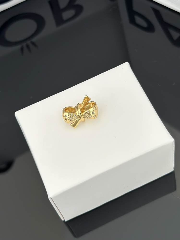 Gold Işıltılı Fiyonk Charm