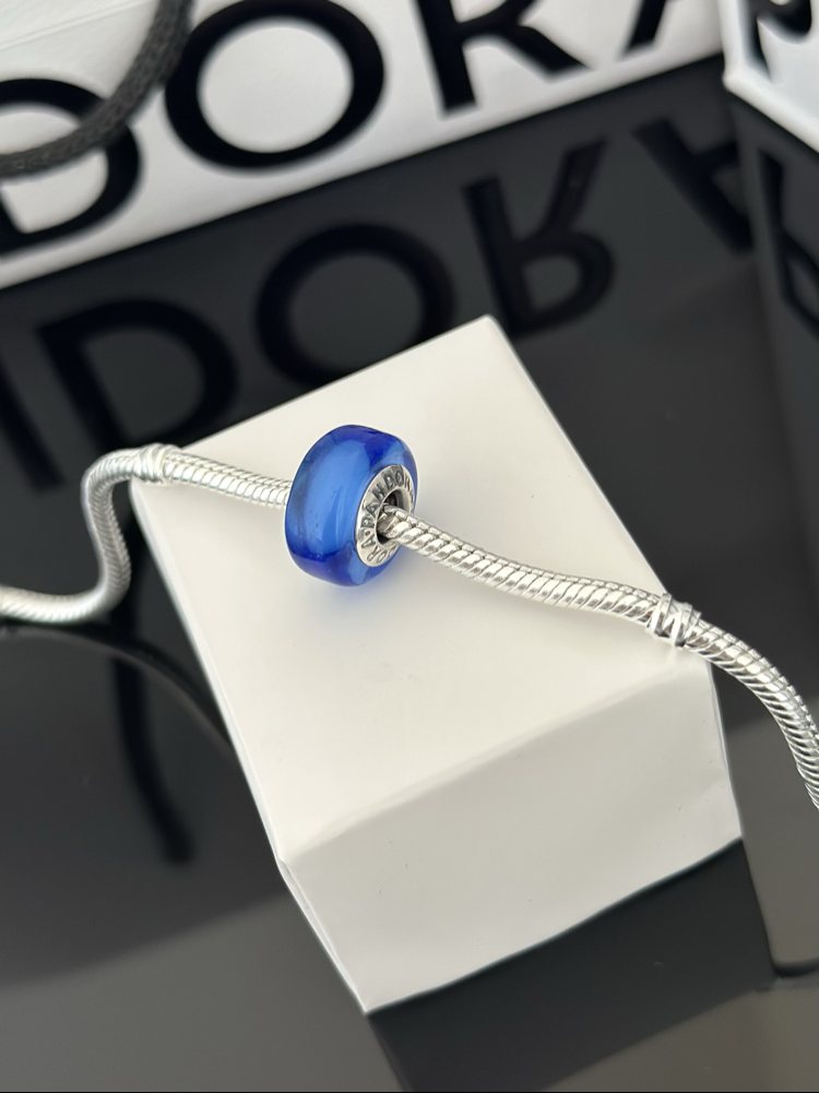 Mavi Mini Murano Cam Charm