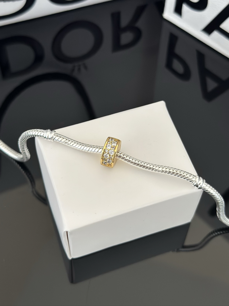 Gold Şeffaf Pavé Klips Charm