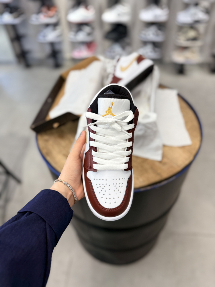 NİKE JORDAN 1 LOW
