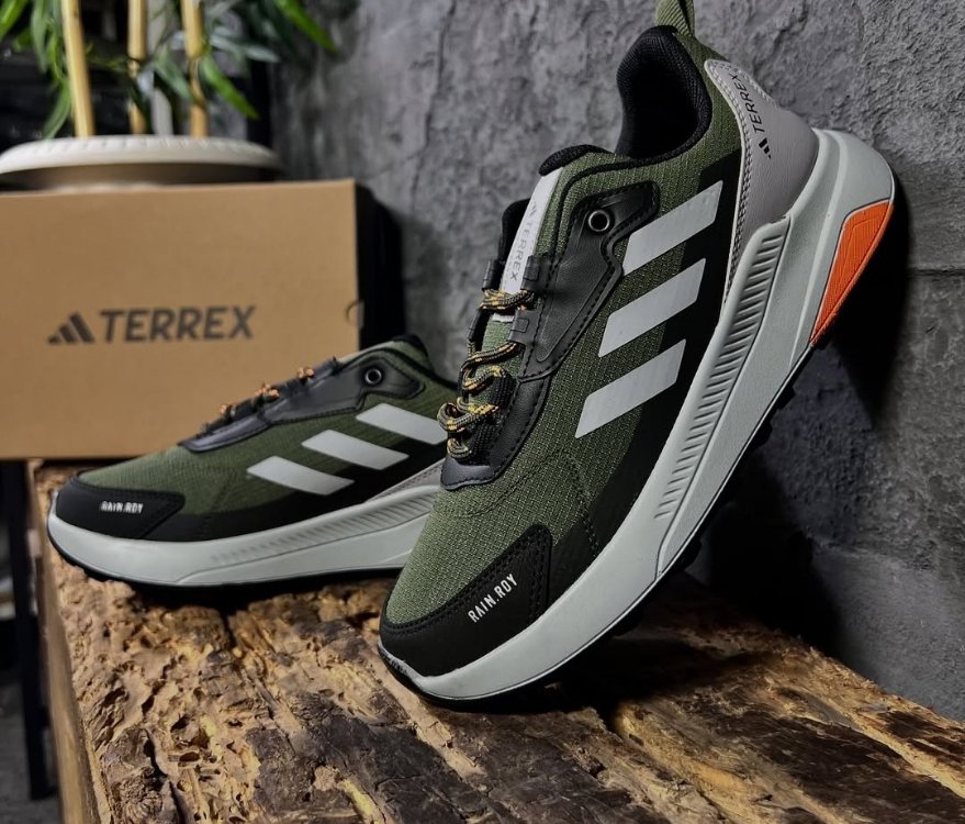 Adidas terrex 