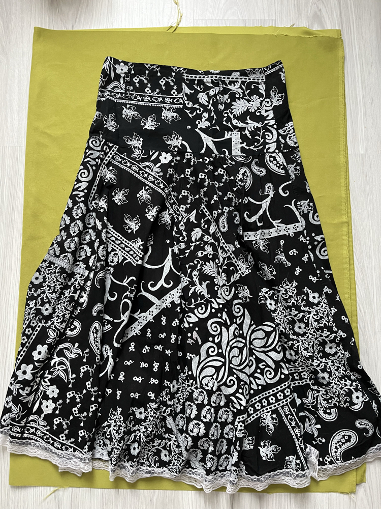 Etnik Desenli Siyah Maxi Etek 