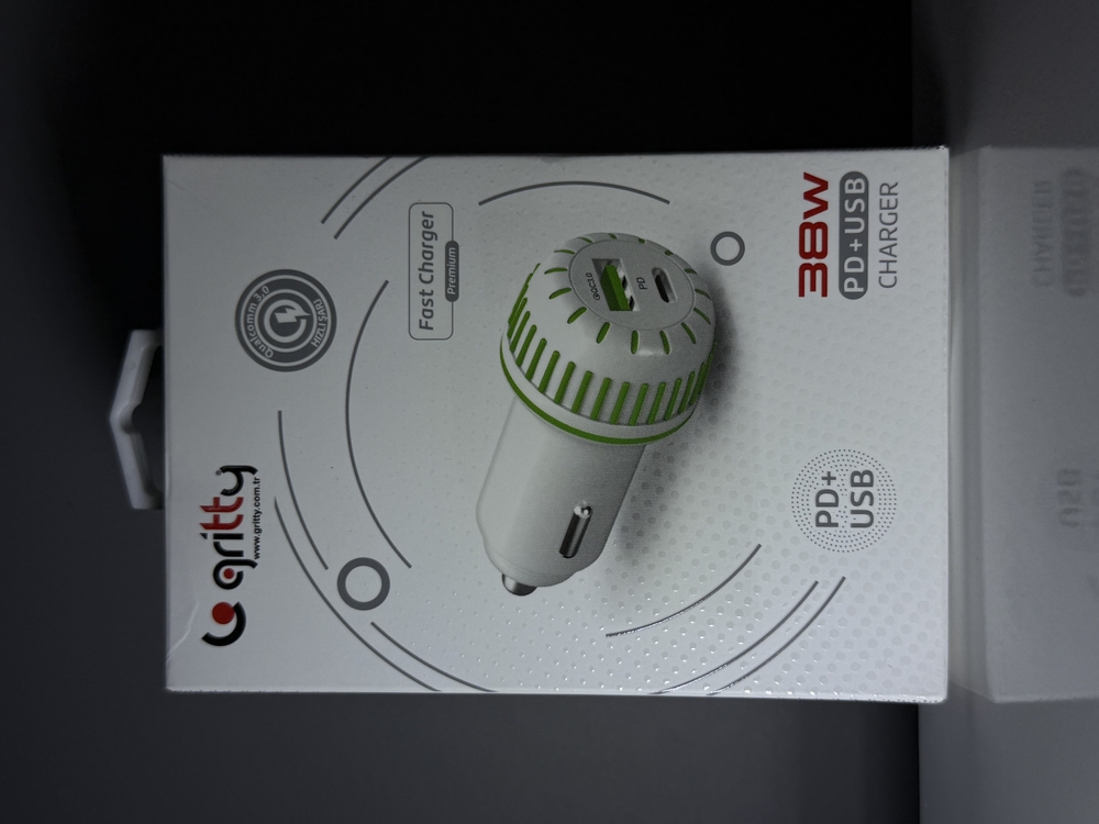 Gritty 38W 1*Usb 1* Type-C Süper Hızlı Araç Şarj Başlık Beyaz