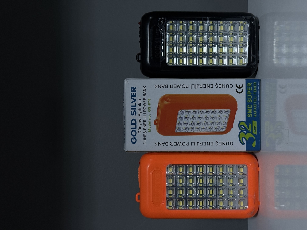 Güneş Enerjili Powerbank Özellikli Işıldak