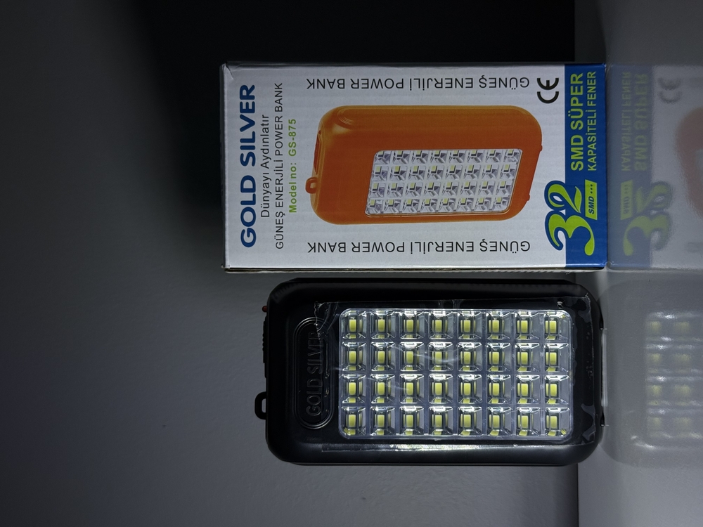 Güneş Enerjili Powerbank Özellikli Işıldak