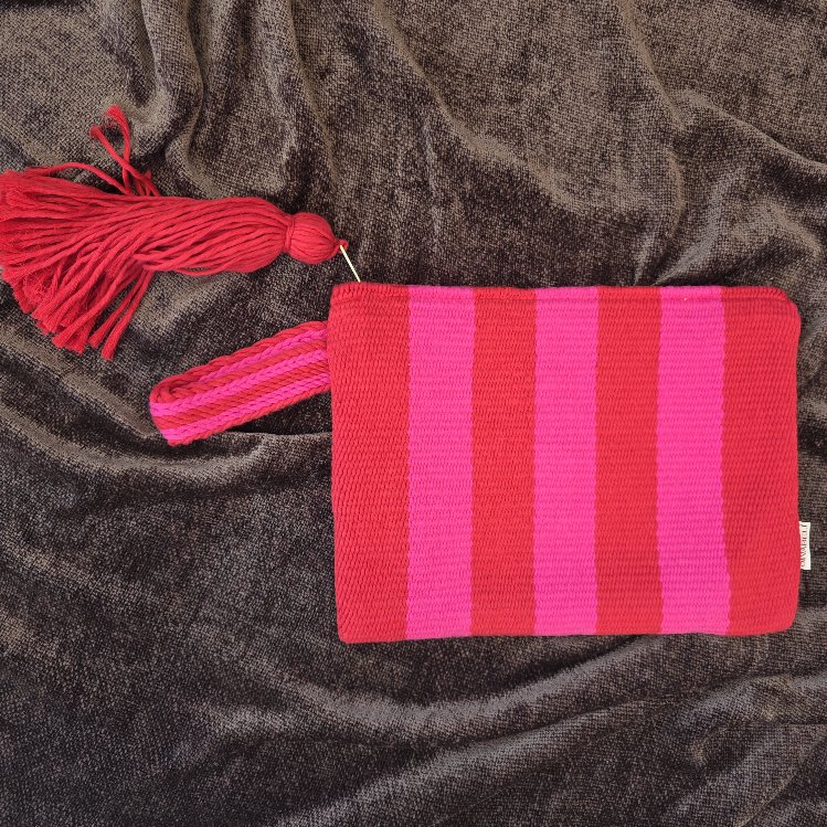Diğer renkleri gör. Tablet çantası- Tablet case