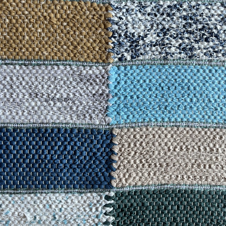 06 El Dokuma Çul-Çaput Kilim (Hand-woven Rag Kilim Rug)