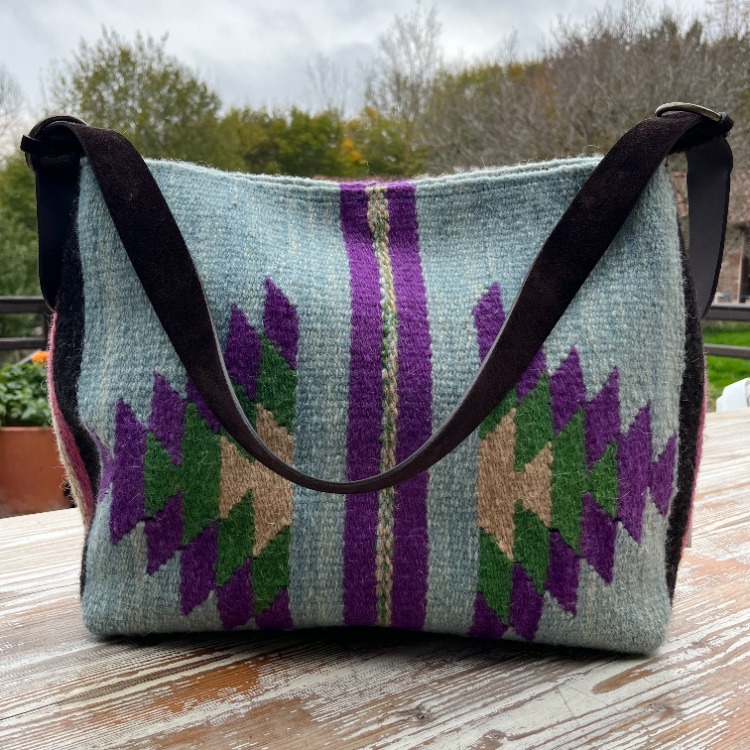 Diğer renkleri görmek için tıklayın. Hatti el dokuma yün çanta- Handwoven wool bag