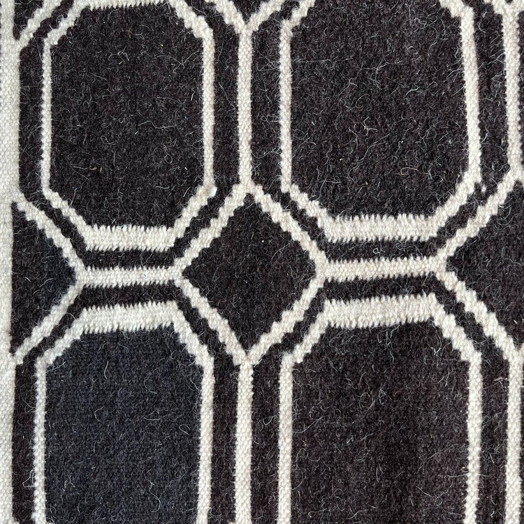 Sekizgen El Dokuma Yün Kilim (Octagon Hand-woven Wool Kilim Rug) - A0013