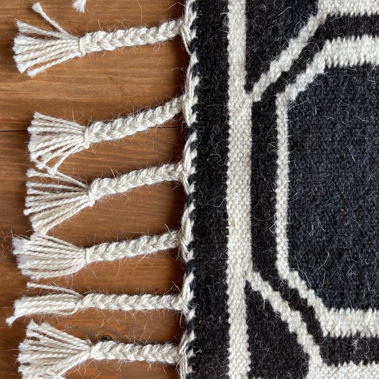 Sekizgen El Dokuma Yün Kilim (Octagon Hand-woven Wool Kilim Rug) - A0013