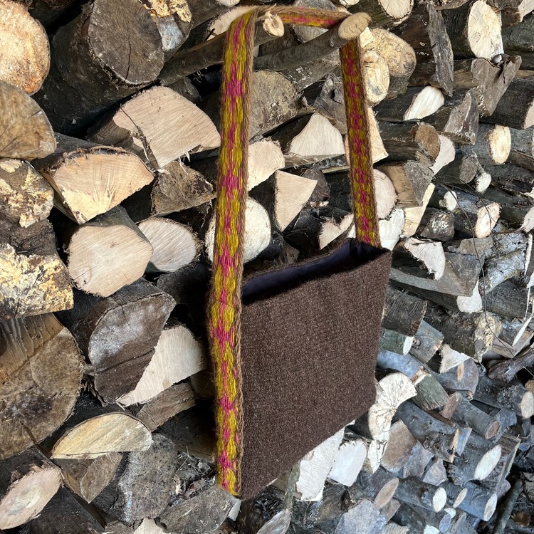 Elde Yün Dokuma Çanta (Hand-woven Wool Handbag)