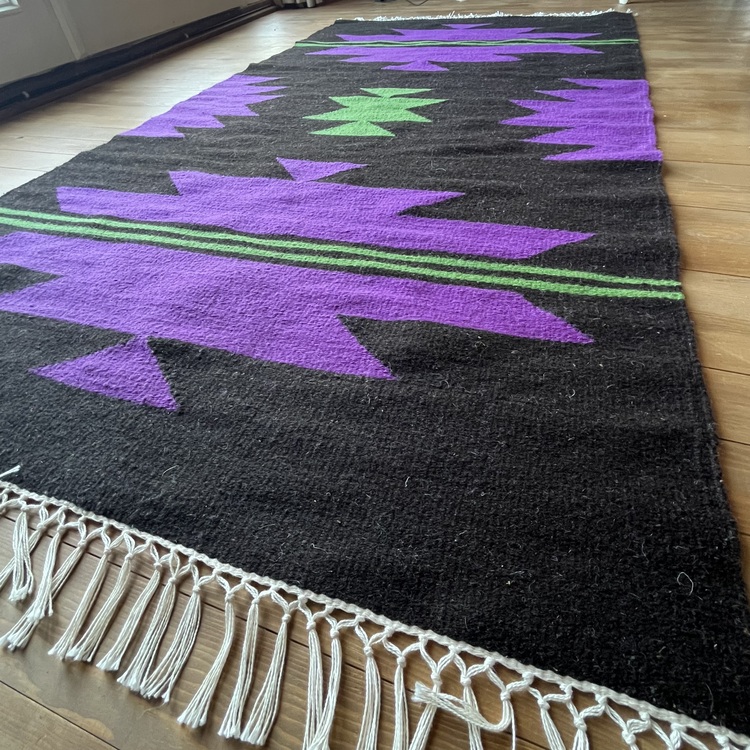 Menekşe El Dokuma Yün Kilim (Violet Hand-woven Wool Kilim Rug)