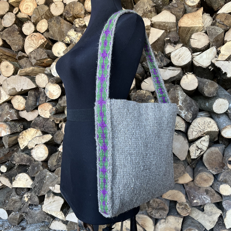 Elde Yün Dokuma Çanta (Hand-woven Wool Handbag)