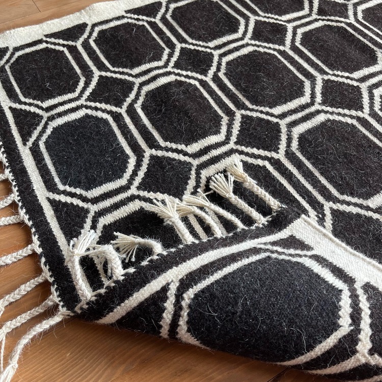 Sekizgen El Dokuma Yün Kilim (Octagon Hand-woven Wool Kilim Rug) - A0013