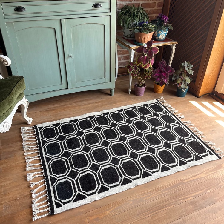 Sekizgen El Dokuma Yün Kilim (Octagon Hand-woven Wool Kilim Rug) - A0013