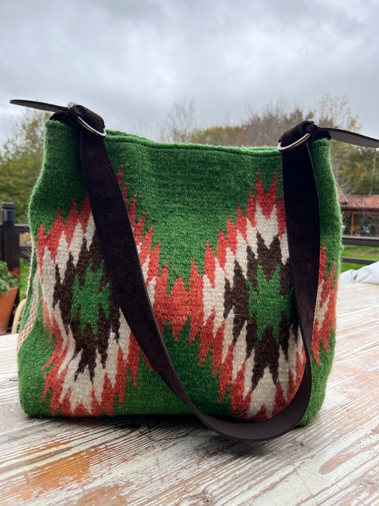 Diğer renkleri görmek için tıklayın. Hatti el dokuma yün çanta- Handwoven wool bag