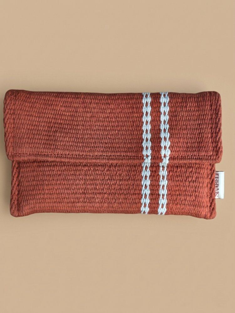 Kiremit-gümüş cüzdan. Zincir model.