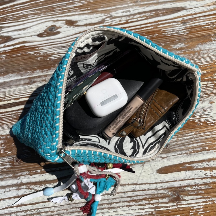 Diğer renkleri görmek için tıklayın. Elde Çul/Çaput Dokuma Çanta (Hand-woven Rag Clutch)