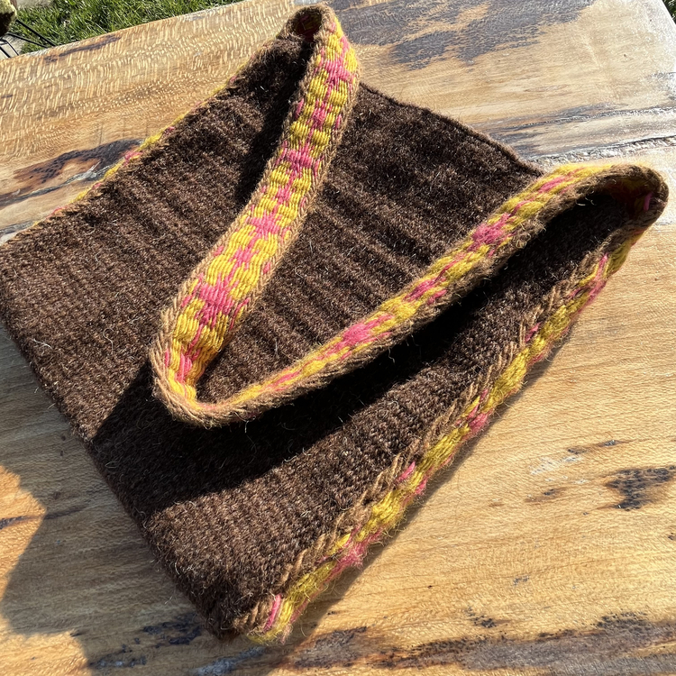 Elde Yün Dokuma Çanta (Hand-woven Wool Handbag)