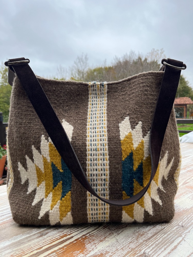 Diğer renkleri görmek için tıklayın. Hatti el dokuma yün çanta- Handwoven wool bag