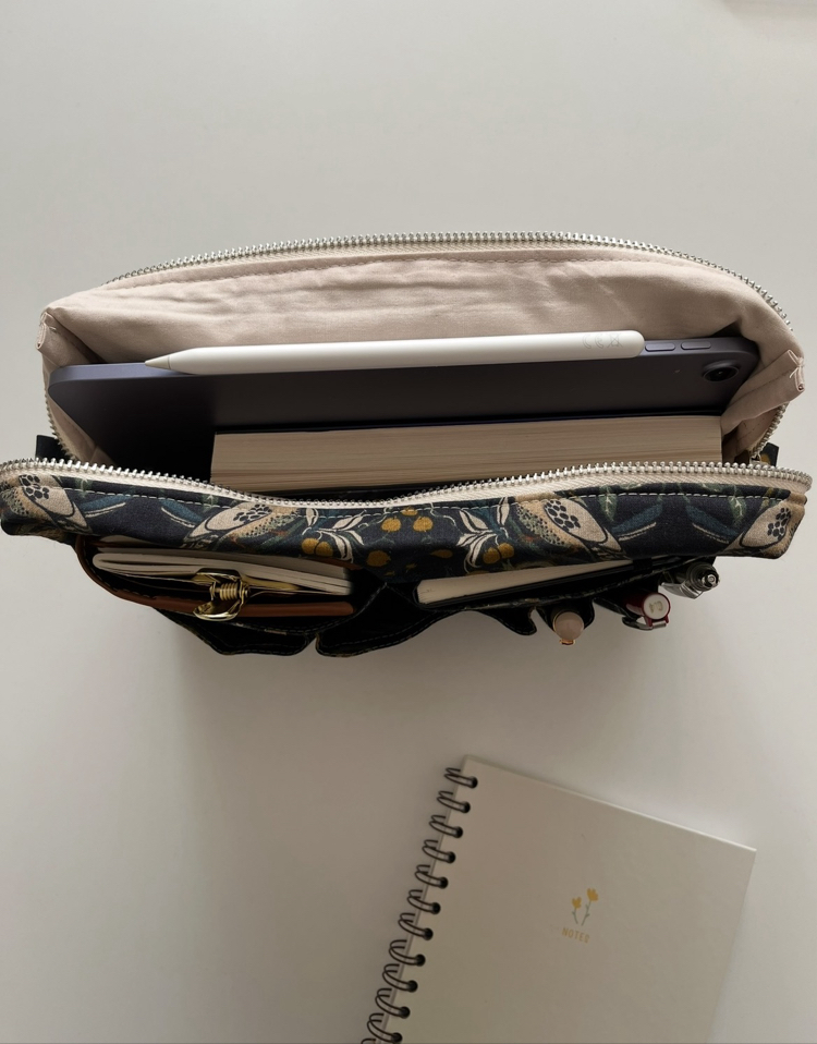 Kuş desenli organizer çanta
