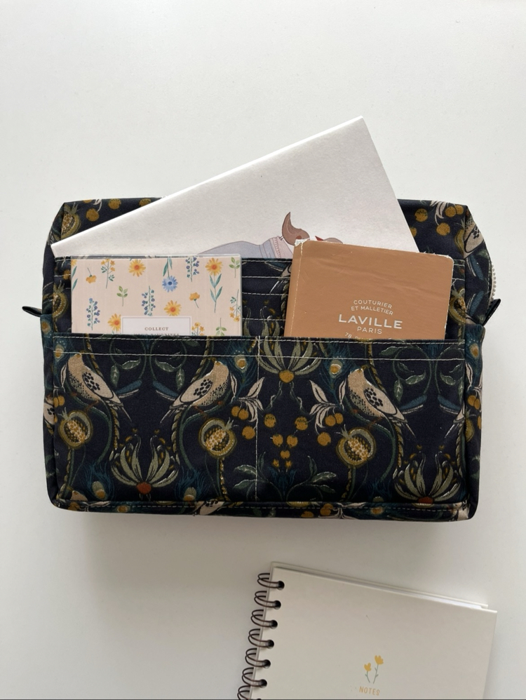 Kuş desenli organizer çanta