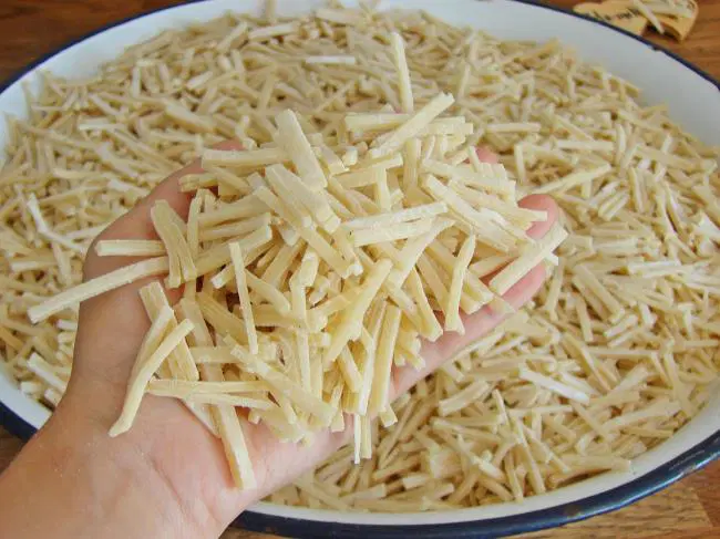 EL YAPIMI ERİŞTE 1 KG  ÜCRETSİZ KARGO