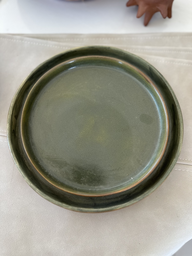 Yeşil & Kahve Dik Kenarlı Tabak 24 cm