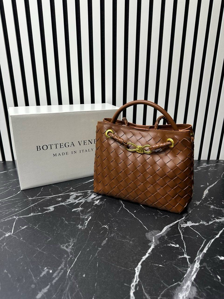 BOTTEGA VENETTA ANDİAMO BAG 21X25 cm