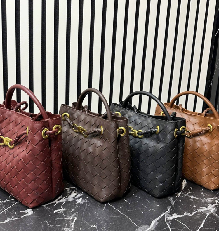 BOTTEGA VENETTA ANDİAMO BAG 21X25 cm