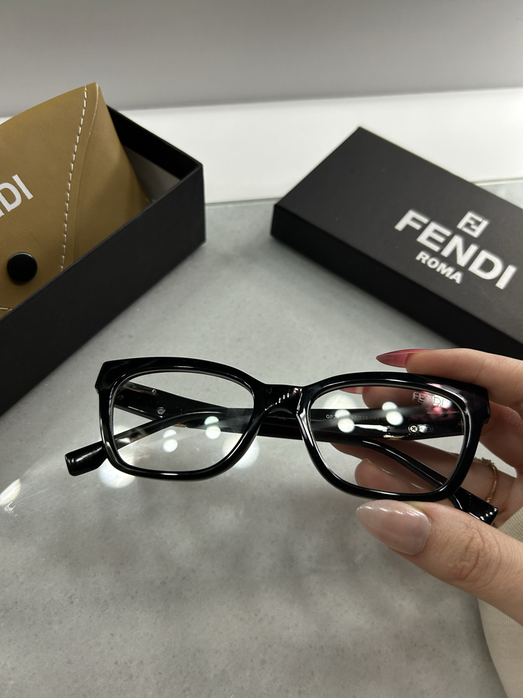 Fendi optik gözlük 