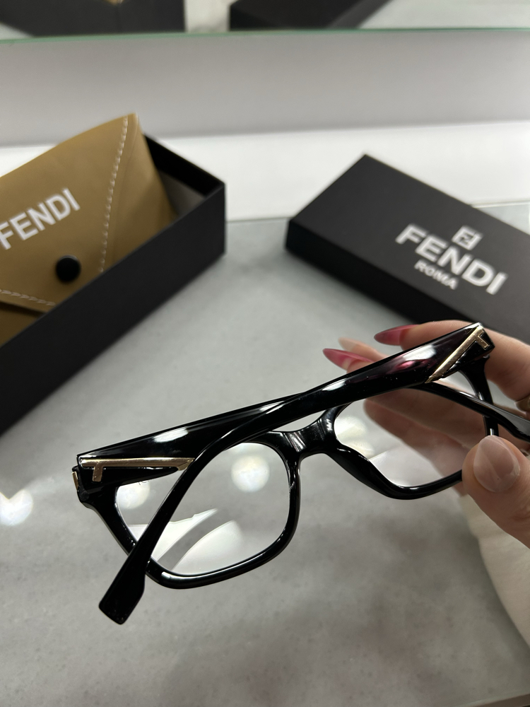Fendi optik gözlük 
