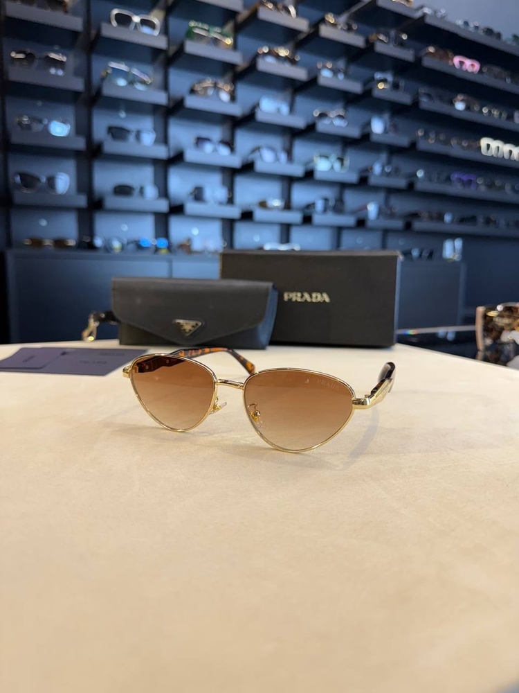 Prada gözlük 