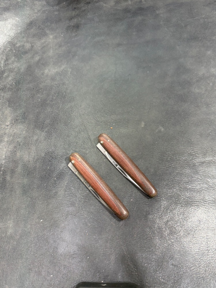 Fiber Kabze Fransız T5 Çelik Sivas Çakısı (Toplam 17 cm)