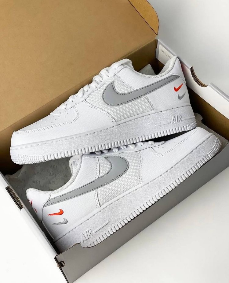 Nike Air Force Double Swoosh