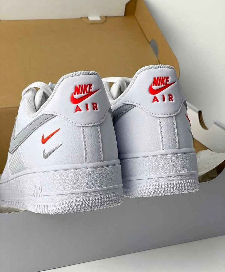 Nike Air Force Double Swoosh