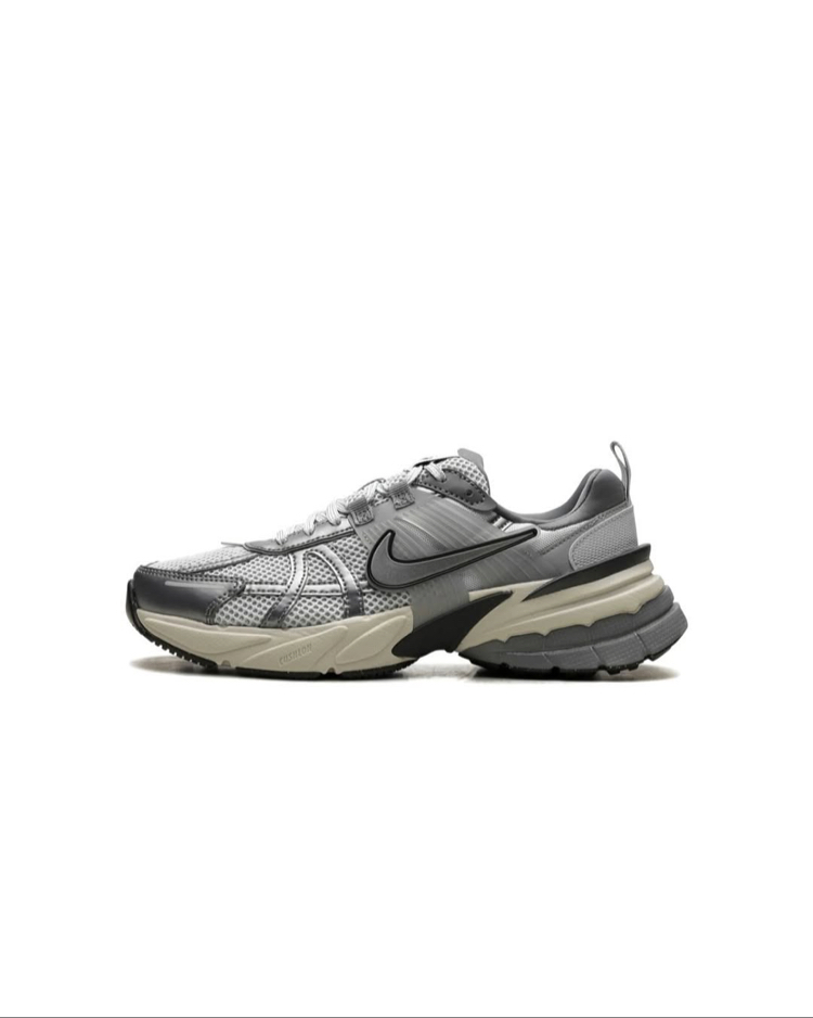 Nike V2K Run 