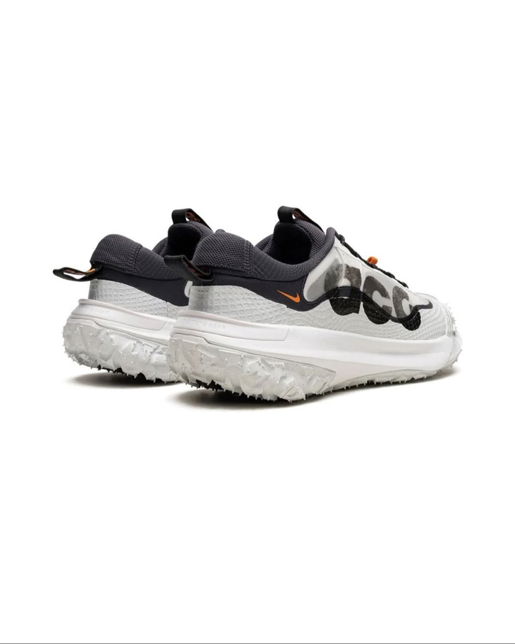 Nike ACG Mountain Fly 2 Low “White / Orange”