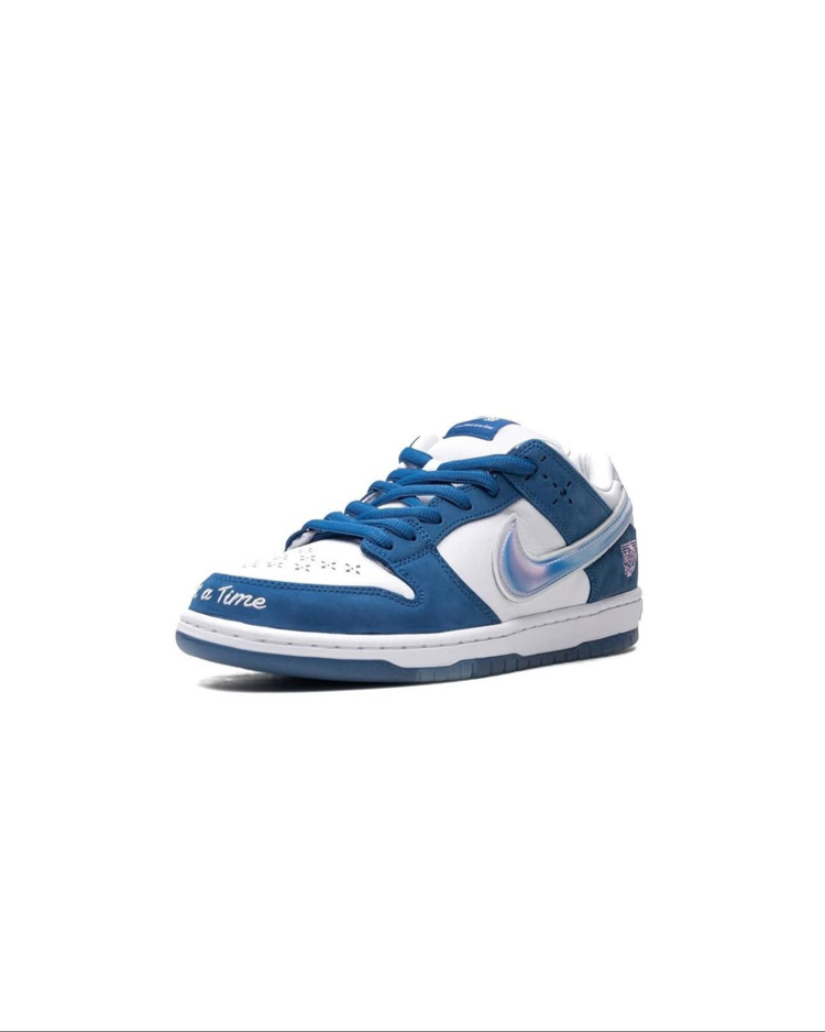 Nike SB Dunk Low