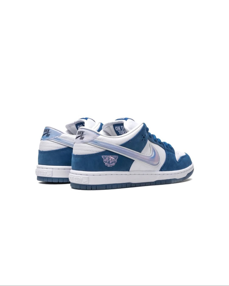 Nike SB Dunk Low