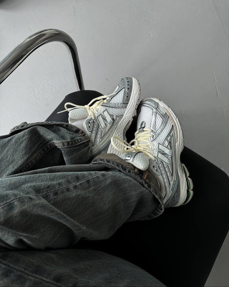 New Balance 1906R Silver Metallic