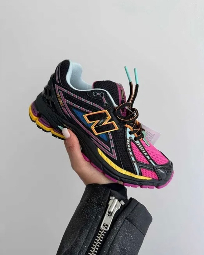 New Balance 1906R Neon Nights