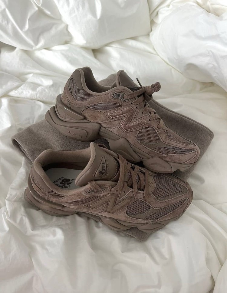 New Balance 9060 Chocolate Brown