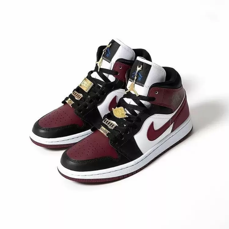 Nike Air Jordan 1 Mid SE Black Dark Beetroot