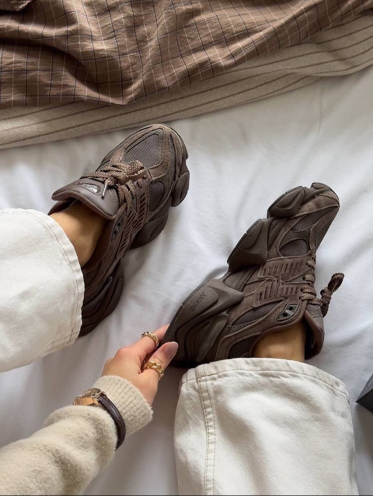 New Balance 9060 Chocolate Brown