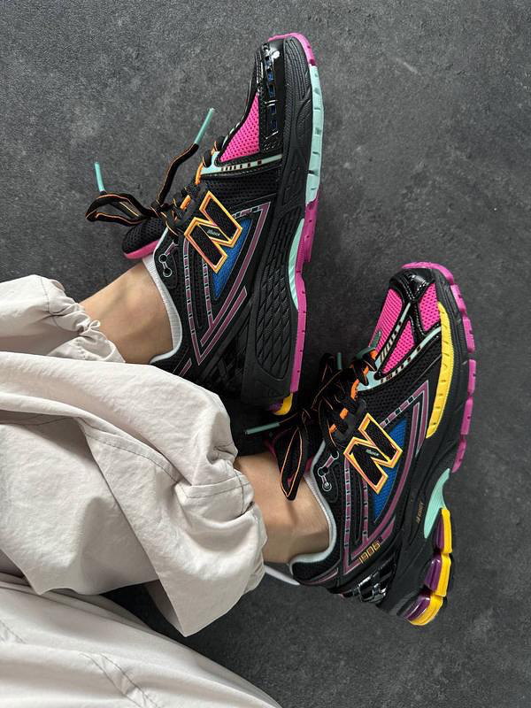 New Balance 1906R Neon Nights