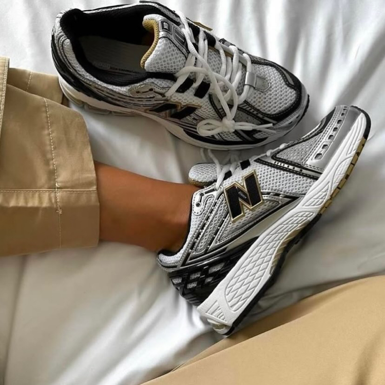 New Balance 1906R Metallic Gold