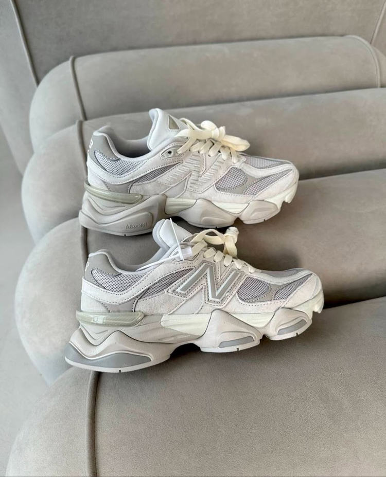 New Balance 9060 Grey Moonbeam